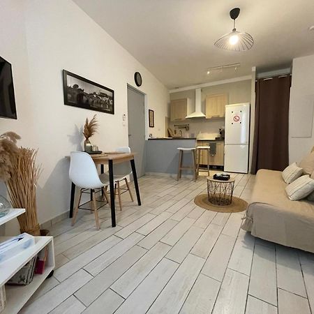 Joli Appartement Hypercentre T2, Classe Meuble De Tourisme 3 Avec Parking Gratuit เบซิเยร์ ภายนอก รูปภาพ