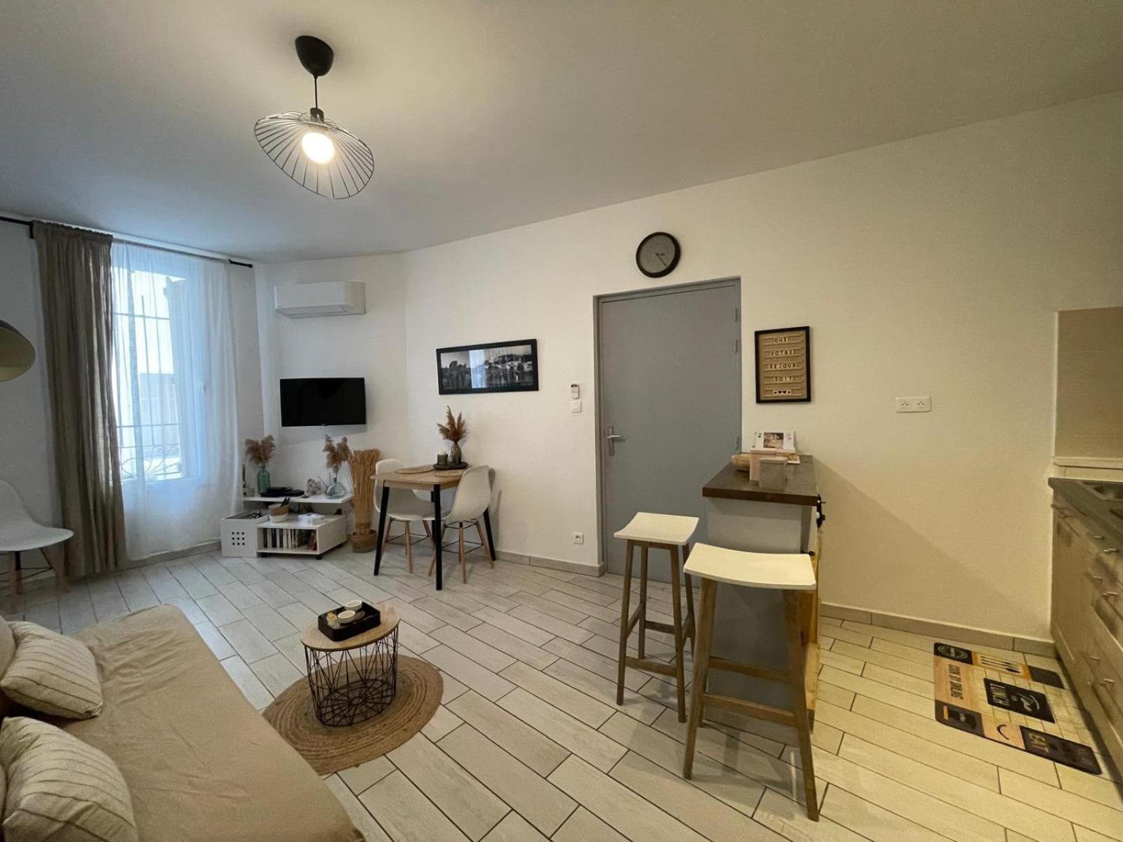 Joli Appartement Hypercentre T2, Classe Meuble De Tourisme 3 Avec Parking Gratuit เบซิเยร์ ภายนอก รูปภาพ