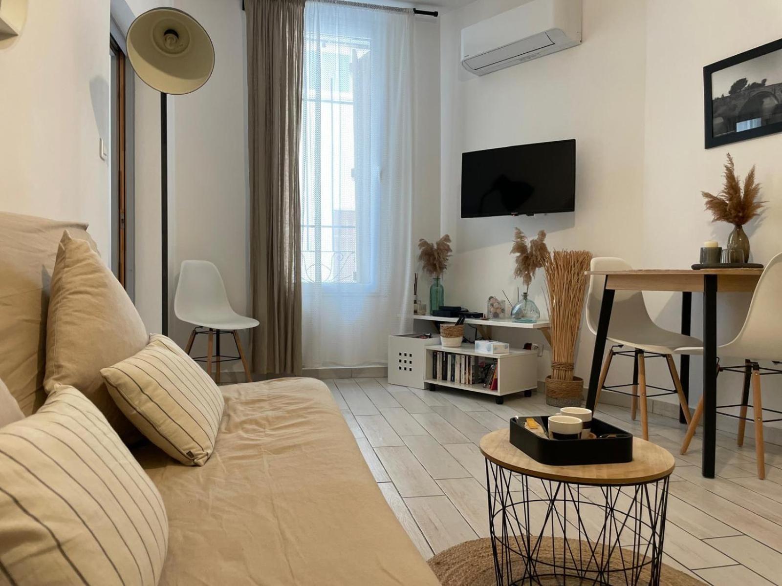 Joli Appartement Hypercentre T2, Classe Meuble De Tourisme 3 Avec Parking Gratuit เบซิเยร์ ภายนอก รูปภาพ